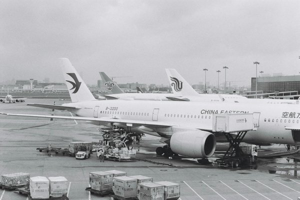 Hoe kan ik gebruik maken van kortingsabonnementen voor openbaar vervoer tijdens mijn verblijf in Nederland?